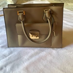 Authentic Michael Kors women hand bag